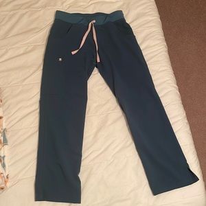 Woman’s Caribbean Blue Kade - Petite Cargo Scrub Pants